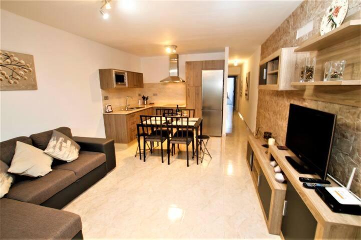 Apartamento Yale Tías Dış mekan fotoğraf